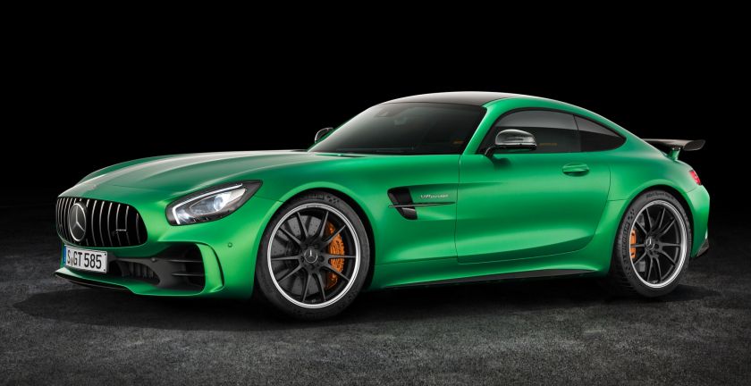 MERCEDES-AMG GT R – FROM THE RACE TRACK ONTO THE ROAD